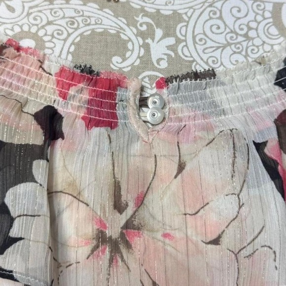 White House Black Market XS Off Shoulder Floral Ruffle Tiered Top Blouse Boho - Picture 4 of 7